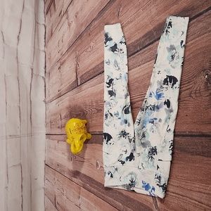 Athleta Stash Pocket Salutation Leggings